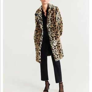 Leopard faux-fur coat - Women | OUTLET USA - Mango
